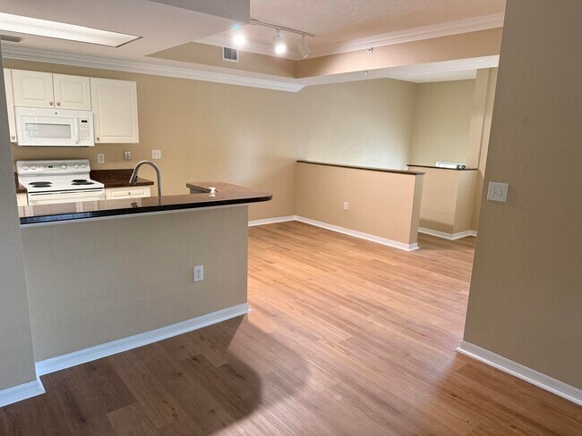 Building Photo - 2806 Veronia Dr