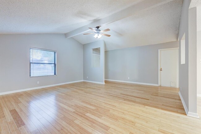 Building Photo - 6300 Capriola Dr
