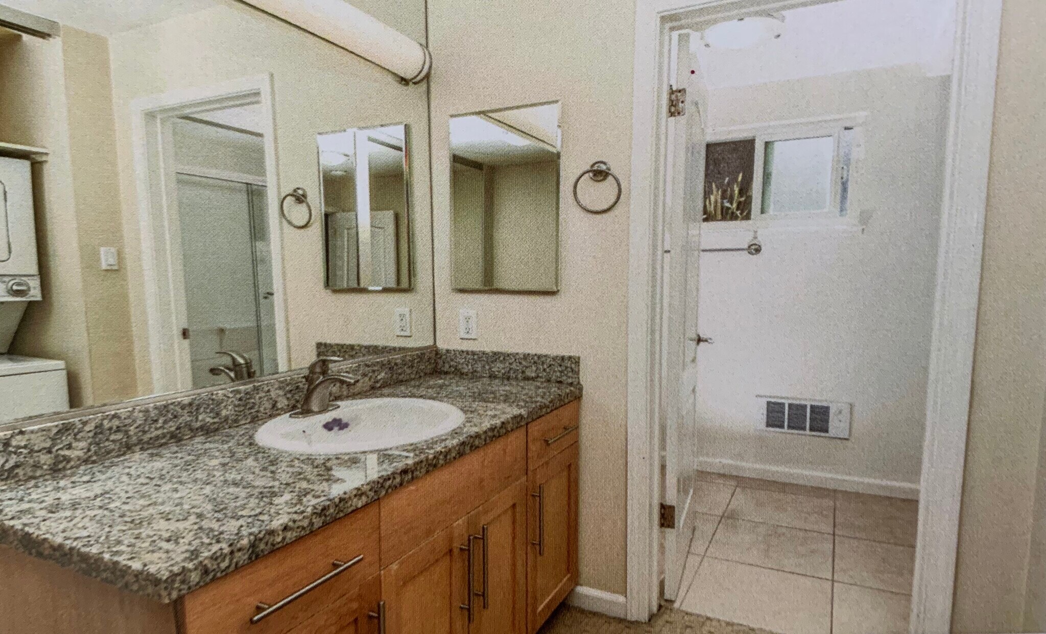 Bathroom - 127 Player Ct