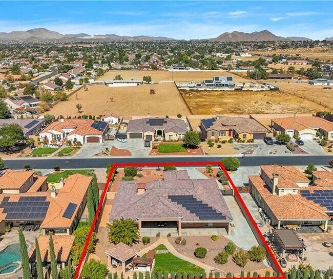 Building Photo - Luxury Home at Stonebrook Estates- Gated C...
