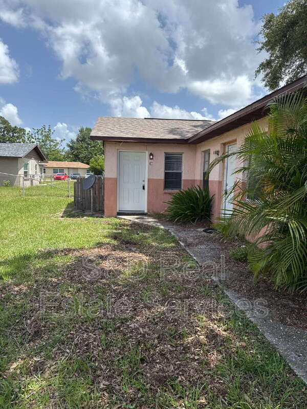 Building Photo - 3013 Allred Dr