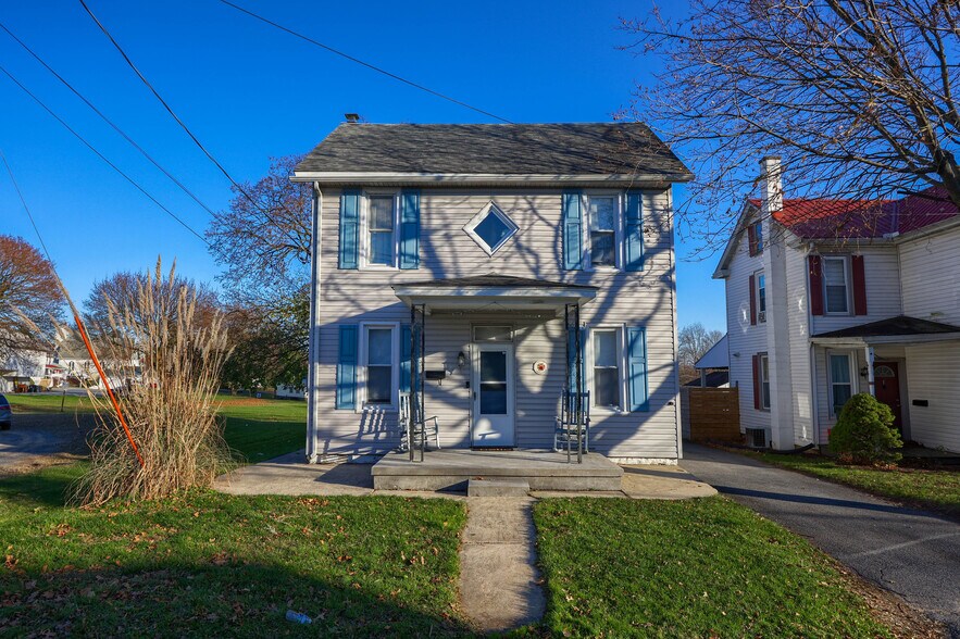 Primary Photo - 7 Twin Brook Rd