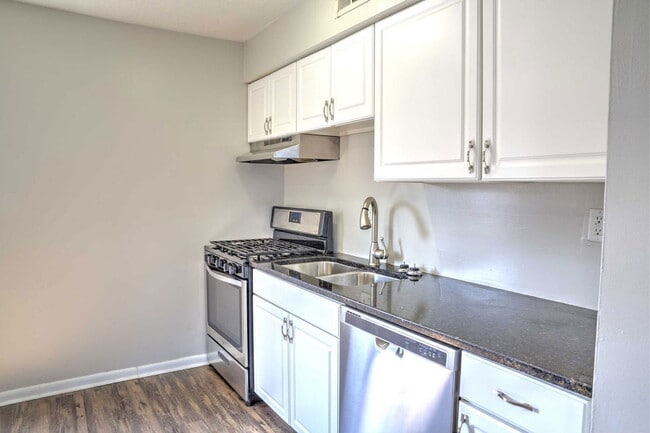 Building Photo - 1292 Courtland Ave