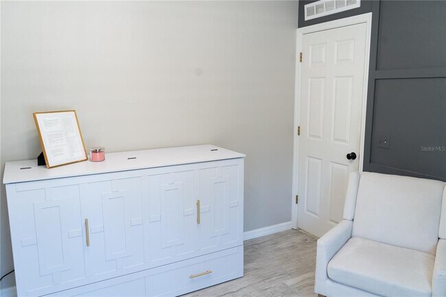 Building Photo - 3256 Helmel Ct
