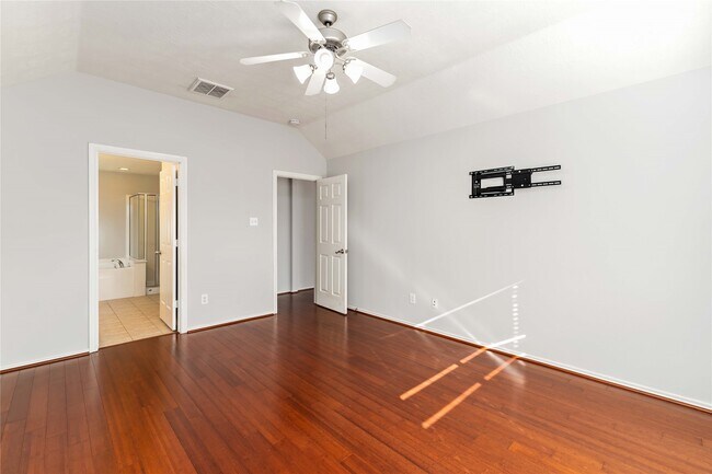 Building Photo - 19914 Shore Meadows Ln