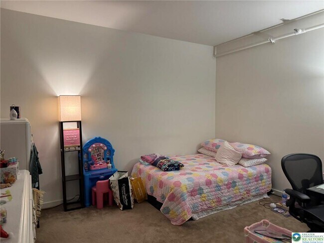 Building Photo - 11 W 2nd St