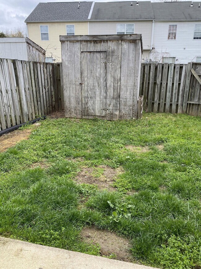 Building Photo - 2909 Broyhill Ct