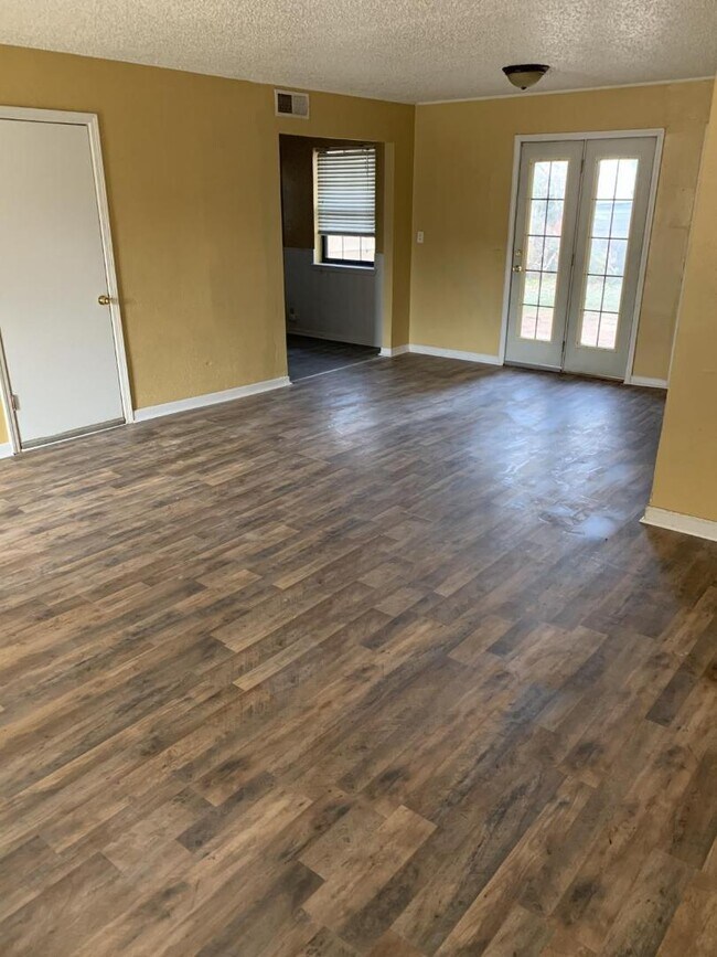 Building Photo - 1509 Meyers Pl