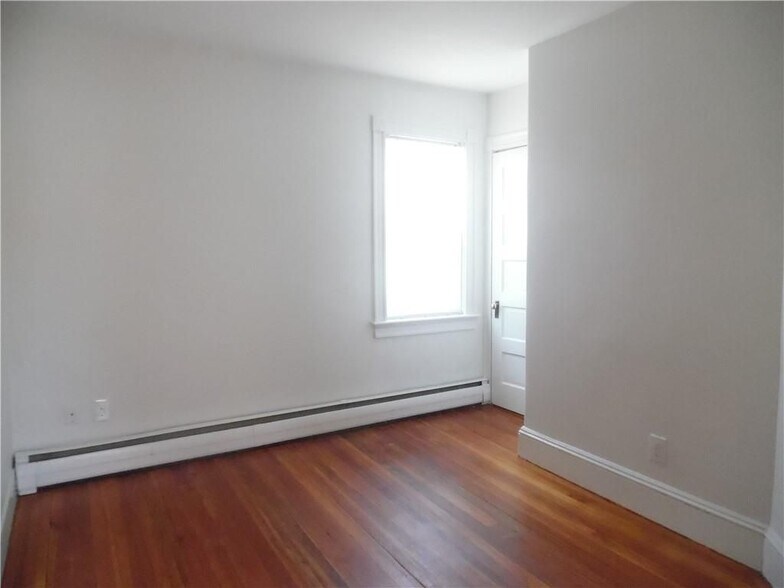 Building Photo - 51 Union St