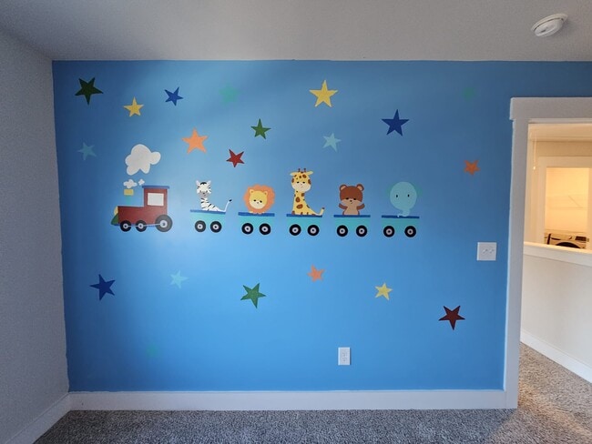 Building Photo - 558 Laxton Rd