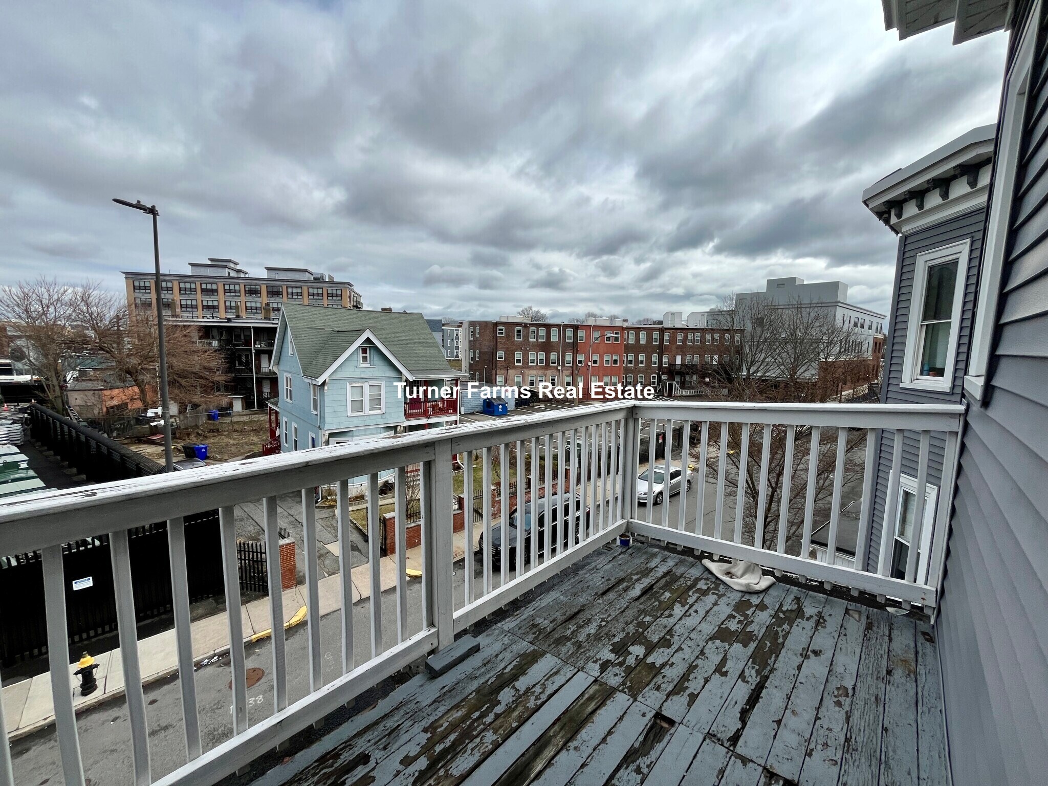 Building Photo - 151 E Cottage St