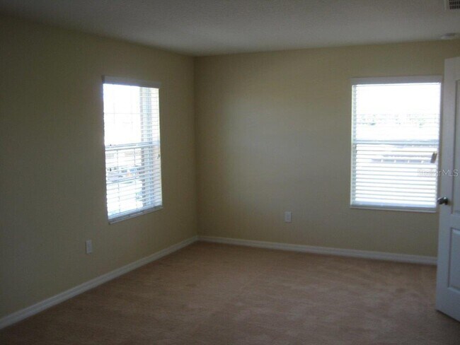 Building Photo - 3245 Rodrick Cir