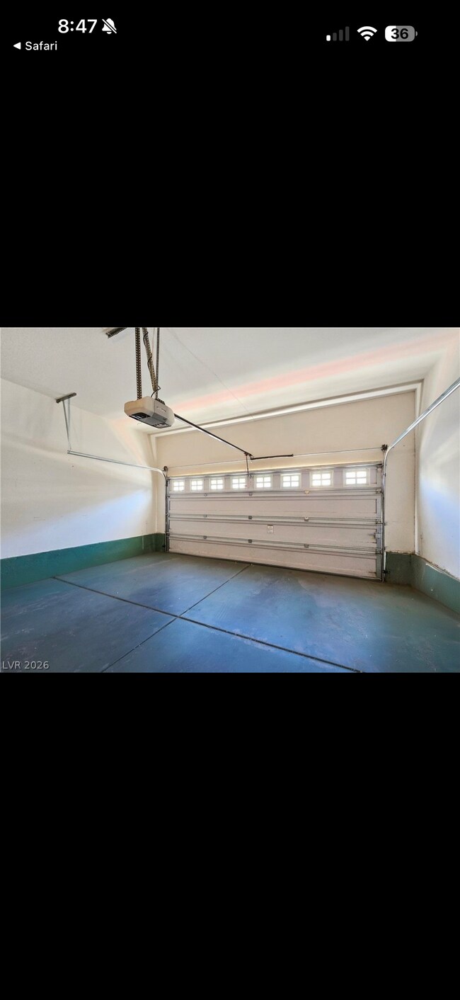 Building Photo - 985 Prestwick St