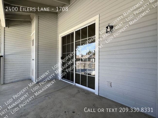 Building Photo - 2400 Eilers Ln