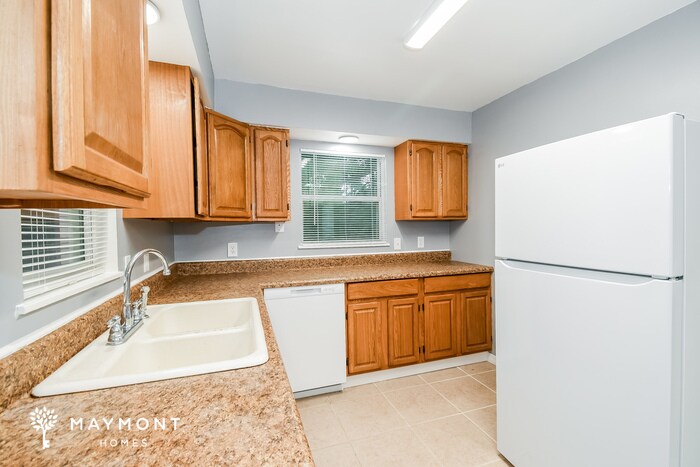 Building Photo - 1024 Del Monaco Ave