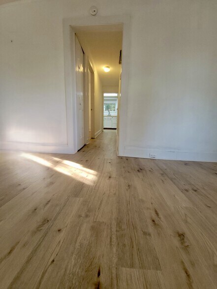 Building Photo - 1071 Tyson Ave