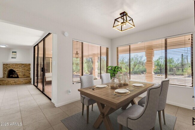 Building Photo - 12323 E Appaloosa Pl