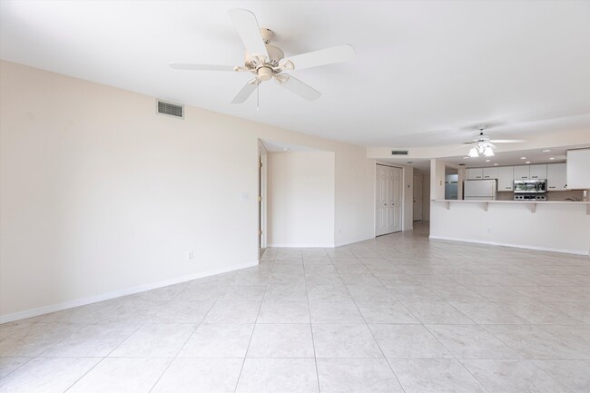 Building Photo - 6670 Ilex Cir
