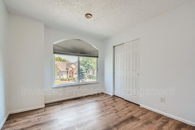 Building Photo - 3764 Seramonte Dr
