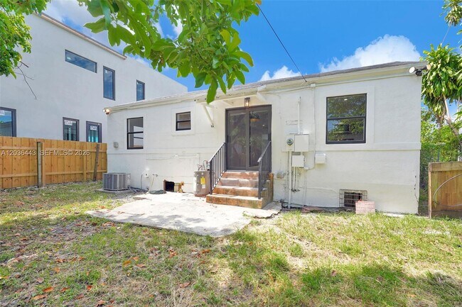 Building Photo - 81 NW 45th St