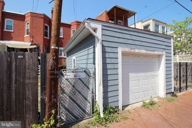 Building Photo - 138 Randolph Pl NW