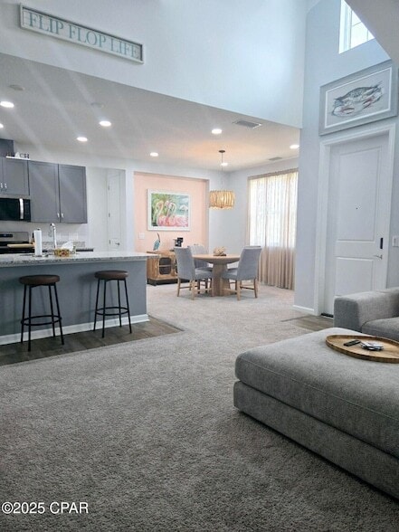 Building Photo - 8634 Sand dollar Dr