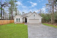 Building Photo - 14922 Indian Hill Trail