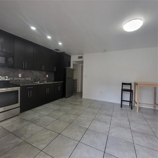 Building Photo - 315 NW 59th St