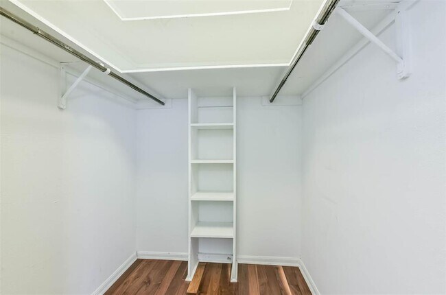 Building Photo - 1201 McDuffie St