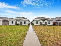 Building Photo - 1817 Stauffers St