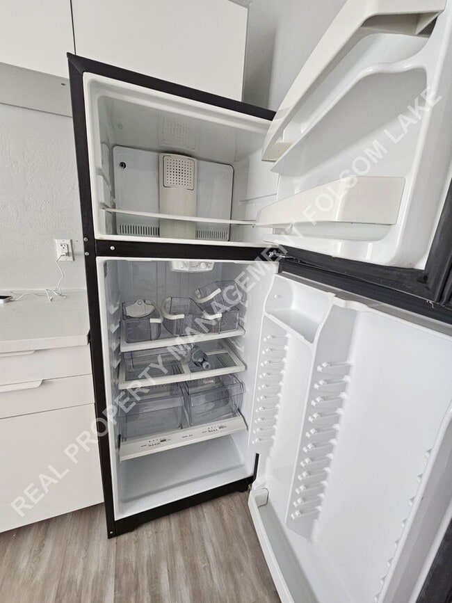 Building Photo - Cozy 1 Bedroom Duplex in Historic Folsom