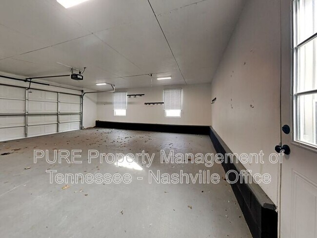 Building Photo - 510 Spring Ln