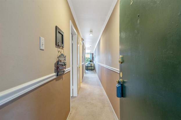 Building Photo - 12600 Melville Dr