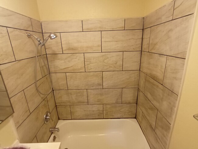 Building Photo - Welcome to SkyView Villa & Somerset Apartm...