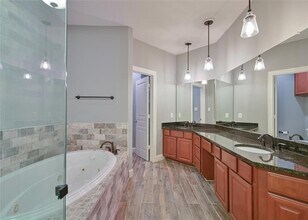 Building Photo - 42 Versante Ct