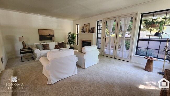 Building Photo - 3 Bedroom/2.5 Bathroom Home in Sonoma Greens!
