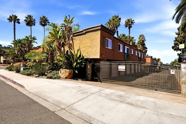 Building Photo - 1000 S Mollison Ave