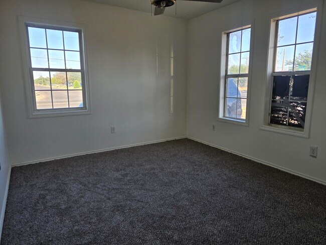 Building Photo - 2904 Baylor St