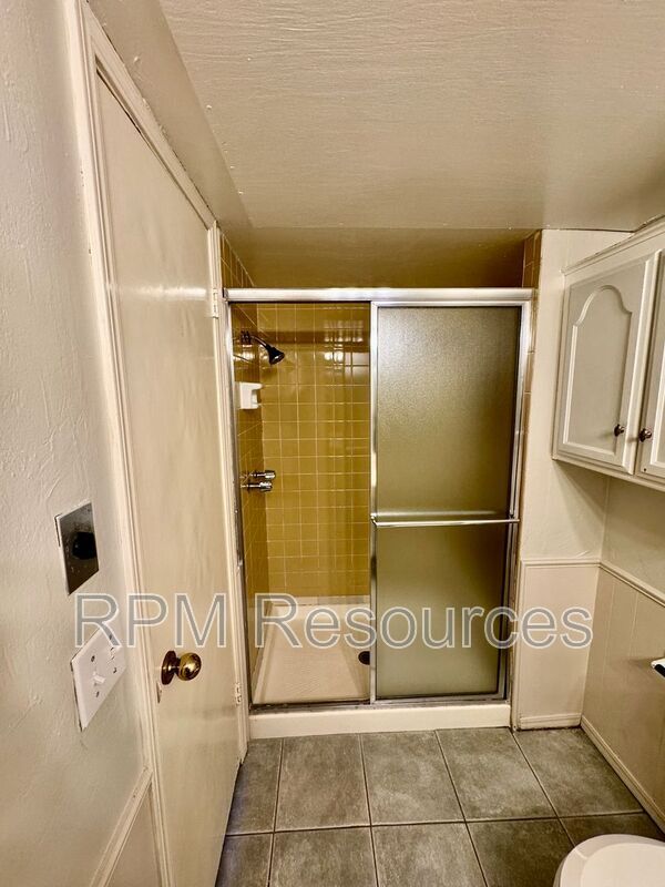 Building Photo - 11407 N May Ave