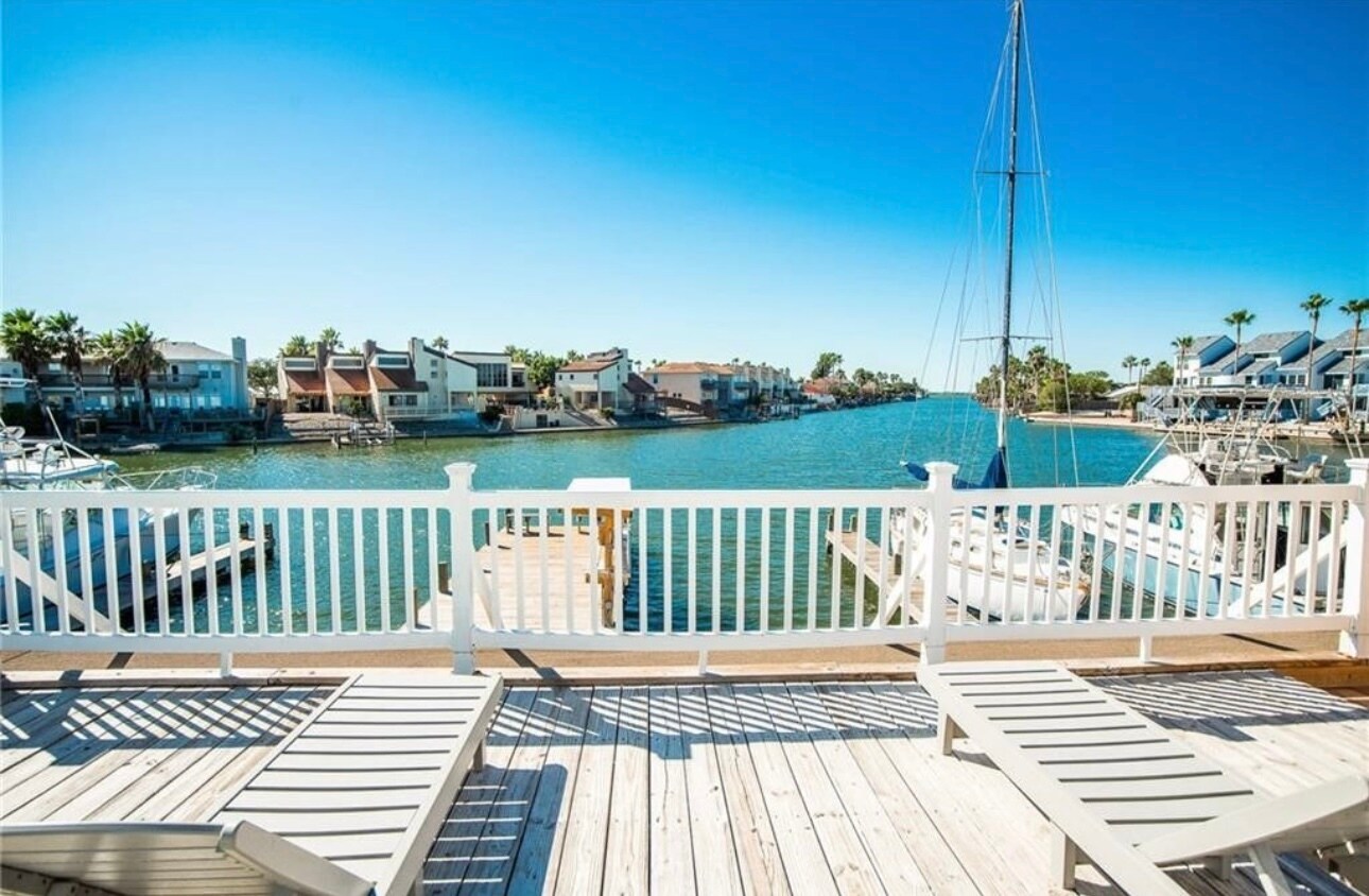 Building Photo - 14300 S Padre Island Dr