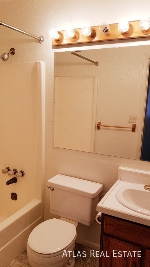 Building Photo - 3121 W 133rd Cir