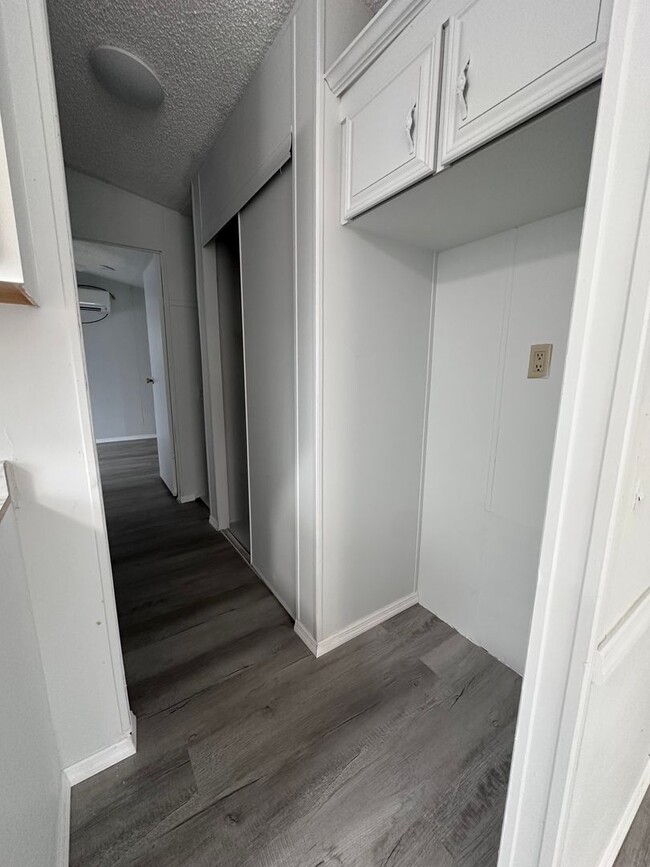 Building Photo - Newly Renovated 1Bd *Rent to Own Opportunity*