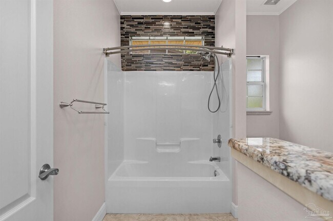 Building Photo - 8731 Thunderbird Dr