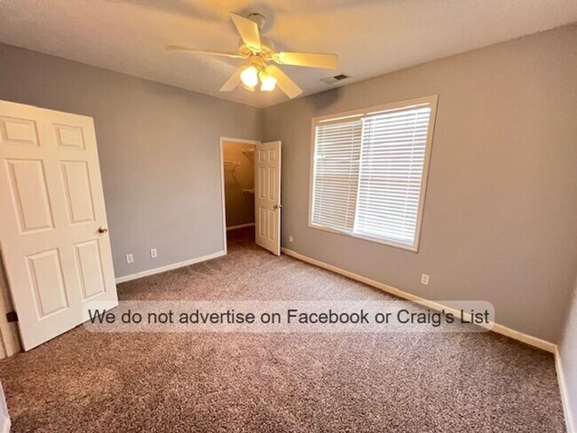 Building Photo - Cliffdale Cottages- Wisteria Lane