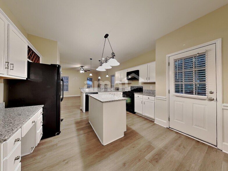 Building Photo - 2023 Jerimouth Dr