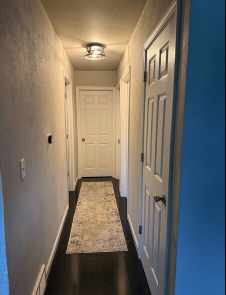 Building Photo - 128 Vineyard Dr