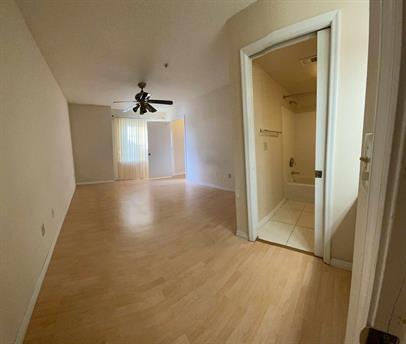 Building Photo - 7360 Westpointe Blvd