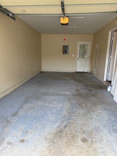 Building Photo - 4003 Whitetail Ct