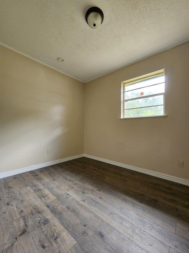 Building Photo - 4317 Knowlcrest Dr