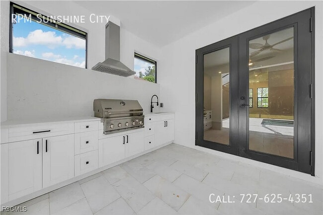 Building Photo - 2719 2nd St NW